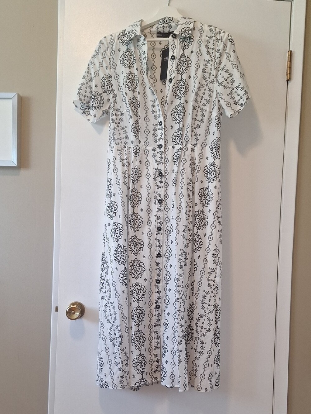 White and Black Printed Short Sleeve Midi Dress